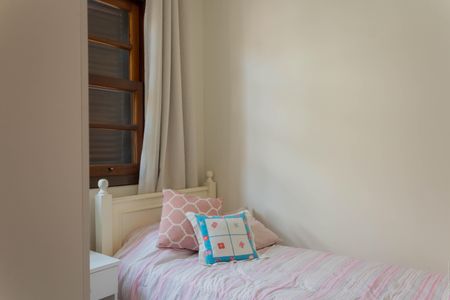 Casa à venda com 209m², 4 quartos e 4 vagasQuarto de Serviço