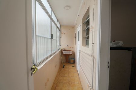 Apartamento para alugar com 120m², 3 quartos e 1 vagaÁrea de Serviço