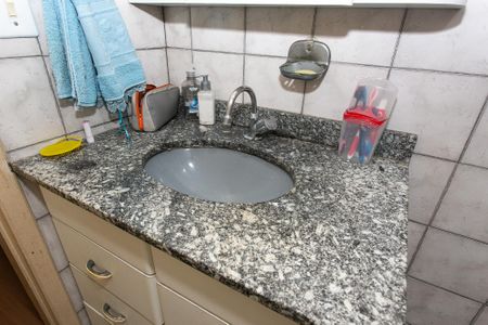 Casa à venda com 80m², 3 quartos e 1 vagaBanheiro 1