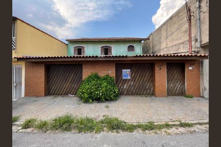 Casa para alugar com 180m², 3 quartos e 4 vagasFachada+Placa 