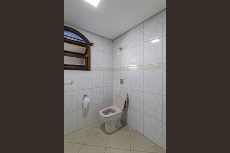 Casa para alugar com 180m², 3 quartos e 4 vagasBanheiro 2
