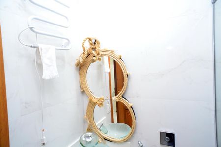 Apartamento à venda com 84m², 2 quartos e 1 vaga Apartamento à venda com 84m², 2 quartos e 1 vagaBanheiro Social