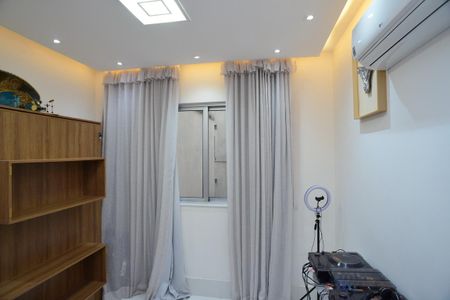 Apartamento à venda com 84m², 2 quartos e 1 vaga Apartamento à venda com 84m², 2 quartos e 1 vagaStudio