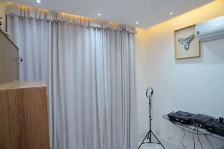 Apartamento à venda com 84m², 2 quartos e 1 vaga Apartamento à venda com 84m², 2 quartos e 1 vagaStudio