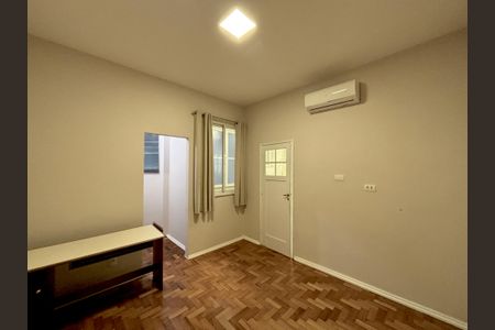 Apartamento à venda com 98m², 3 quartos e sem vaga Apartamento à venda com 98m², 3 quartos e sem vagaSuíte