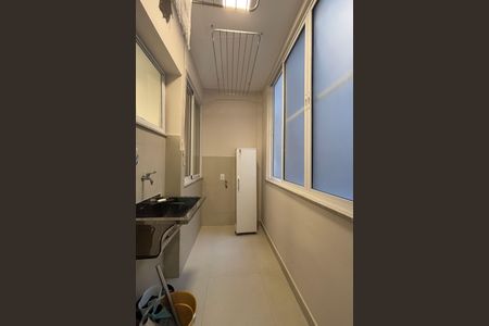 Apartamento à venda com 98m², 3 quartos e sem vaga Apartamento à venda com 98m², 3 quartos e sem vagaÁrea de serviço