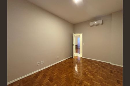 Apartamento à venda com 98m², 3 quartos e sem vaga Apartamento à venda com 98m², 3 quartos e sem vagaQuarto 1