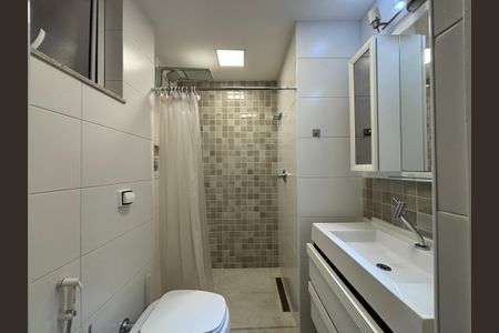 Apartamento à venda com 98m², 3 quartos e sem vaga Apartamento à venda com 98m², 3 quartos e sem vagaSuíte - banheiro