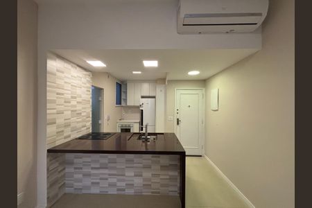 Apartamento à venda com 98m², 3 quartos e sem vaga Apartamento à venda com 98m², 3 quartos e sem vagaCozinha