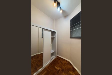 Apartamento à venda com 98m², 3 quartos e sem vaga Apartamento à venda com 98m², 3 quartos e sem vagaSuíte