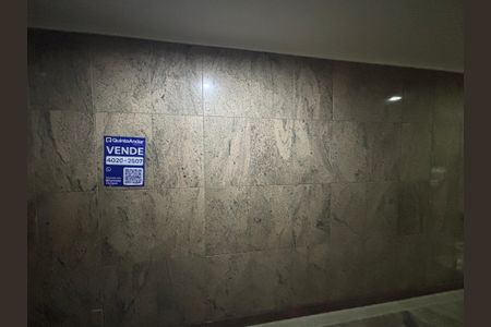 Apartamento à venda com 98m², 3 quartos e sem vaga Apartamento à venda com 98m², 3 quartos e sem vagaPlaca