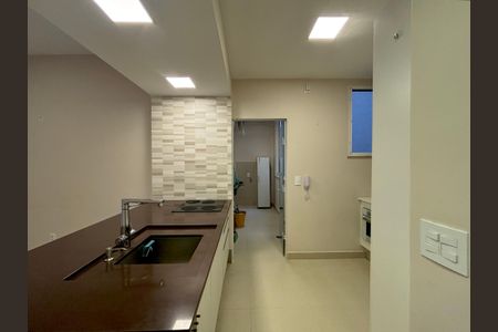 Apartamento à venda com 98m², 3 quartos e sem vaga Apartamento à venda com 98m², 3 quartos e sem vagaCozinha