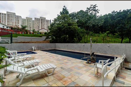 Apartamento para alugar com 38m², 2 quartos e sem vaga Apartamento para alugar com 38m², 2 quartos e sem vagaÁrea comum - Piscina