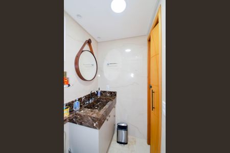 Apartamento à venda com 81m², 2 quartos e 2 vagasBanheiro da Suíte