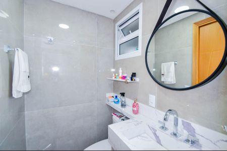 Apartamento à venda com 81m², 2 quartos e 2 vagasBanheiro Social