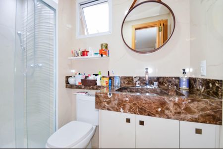 Apartamento à venda com 81m², 2 quartos e 2 vagasBanheiro da Suíte