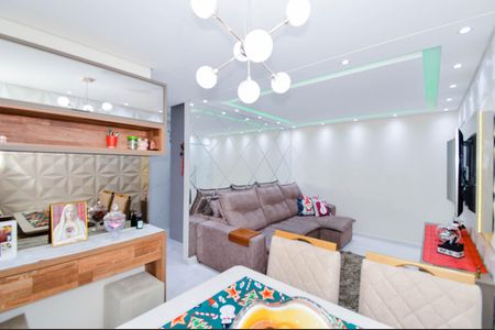 Apartamento à venda com 81m², 2 quartos e 2 vagasSala