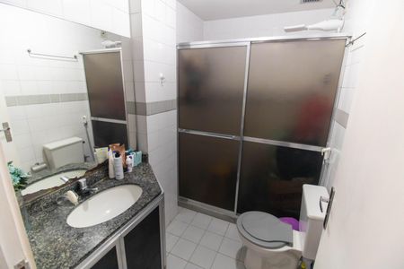Apartamento à venda com 85m², 2 quartos e 1 vaga Apartamento à venda com 85m², 2 quartos e 1 vagaBanheiro
