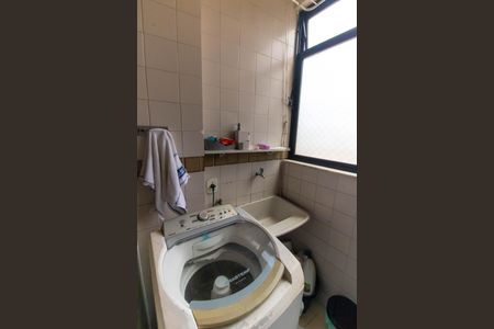 Apartamento à venda com 85m², 2 quartos e 1 vaga Apartamento à venda com 85m², 2 quartos e 1 vagaCozinha e Área de Serviço