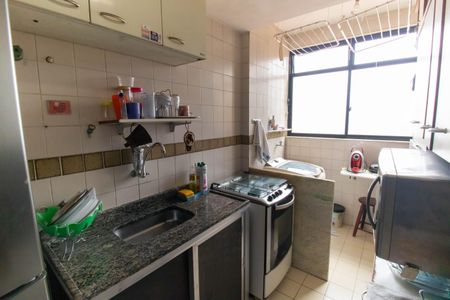 Apartamento à venda com 85m², 2 quartos e 1 vaga Apartamento à venda com 85m², 2 quartos e 1 vagaCozinha e Área de Serviço