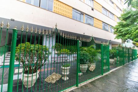 Apartamento à venda com 100m², 3 quartos e 1 vagaFachada