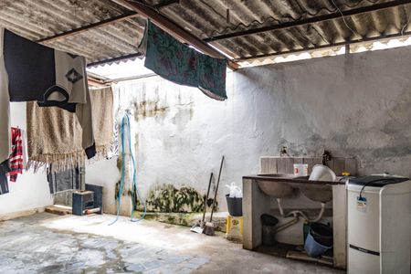 Casa à venda com 200m², 2 quartos e 3 vagasQuintal