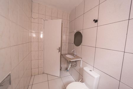 Casa para alugar com 60m², 1 quarto e sem vaga Casa para alugar com 60m², 1 quarto e sem vagaBanheiro