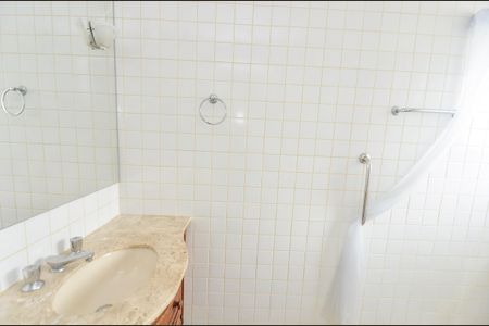 Apartamento à venda com 122m², 3 quartos e 2 vagasBanheiro da Suíte