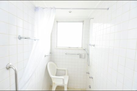 Apartamento à venda com 122m², 3 quartos e 2 vagasBanheiro da Suíte