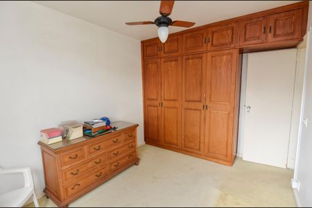 Apartamento à venda com 122m², 3 quartos e 2 vagasQuarto 2