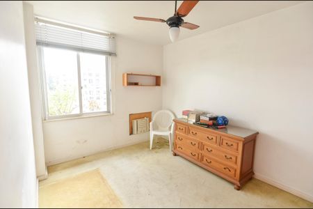Apartamento à venda com 122m², 3 quartos e 2 vagasQuarto 2