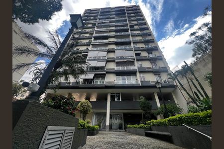 Apartamento à venda com 122m², 3 quartos e 2 vagasFachada