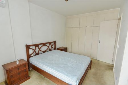 Apartamento à venda com 122m², 3 quartos e 2 vagasSuíte