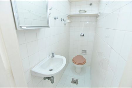 Apartamento à venda com 122m², 3 quartos e 2 vagasBanheiro de Serviço