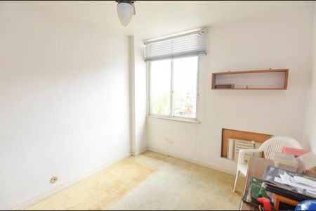 Apartamento à venda com 122m², 3 quartos e 2 vagasQuarto 2