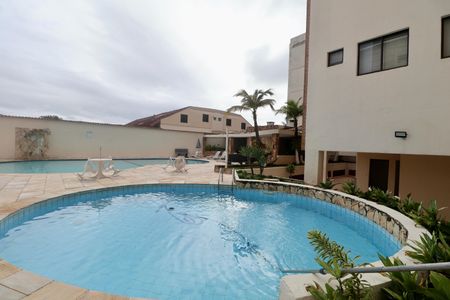 Apartamento para alugar com 100m², 3 quartos e 2 vagas Apartamento para alugar com 100m², 3 quartos e 2 vagasÁrea comum - Piscina
