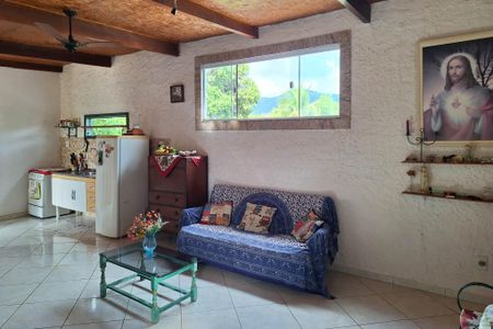 Sala de casa para alugar com 2 quartos, 63m² em Maravista, Niterói