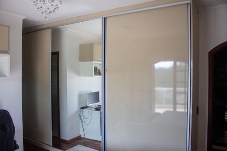 Casa para alugar com 300m², 4 quartos e 3 vagasSuite