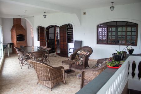 Casa para alugar com 300m², 4 quartos e 3 vagasChurrasqueira