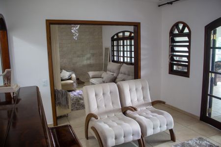 Casa para alugar com 300m², 4 quartos e 3 vagasSala 1