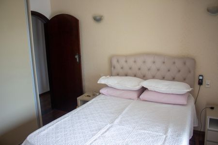 Casa para alugar com 300m², 4 quartos e 3 vagasSuite