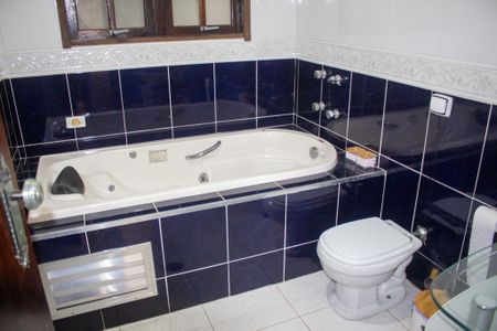 Casa para alugar com 300m², 4 quartos e 3 vagasBanheiro 2