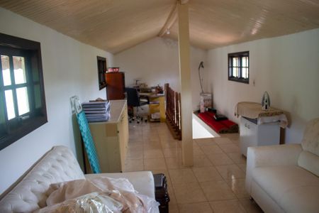 Casa para alugar com 300m², 4 quartos e 3 vagasSótão 