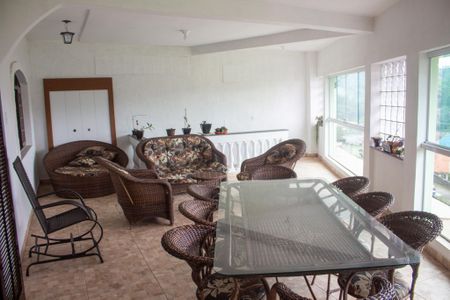 Casa para alugar com 300m², 4 quartos e 3 vagasChurrasqueira