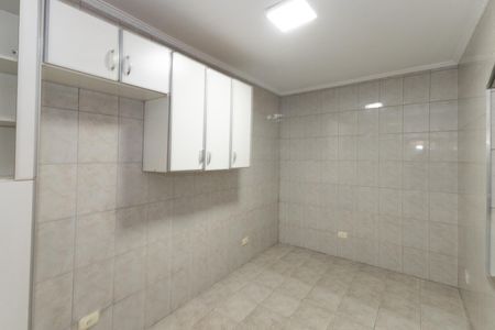 Casa à venda com 105m², 2 quartos e 1 vaga