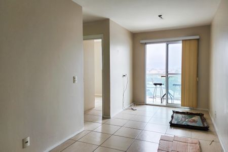 Sala de apartamento para alugar com 2 quartos, 58m² em Imperial de São Cristóvão, Rio de Janeiro