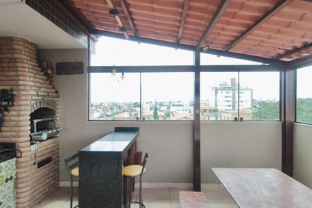 Apartamento à venda com 90m², 2 quartos e 1 vagaÁrea Gourmet
