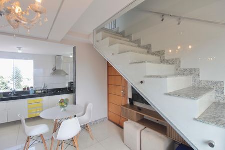 Apartamento à venda com 90m², 2 quartos e 1 vagaSala