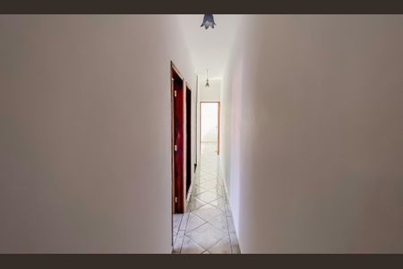 Casa à venda com 124m², 3 quartos e 2 vagasCorredor