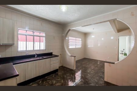 Casa à venda com 124m², 3 quartos e 2 vagasCozinha